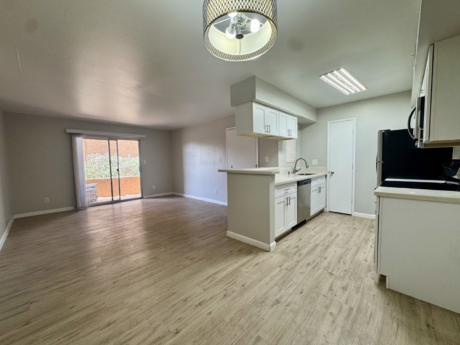 1b/1b in BILTMORE PROMENADE CONDOMINIUM property image