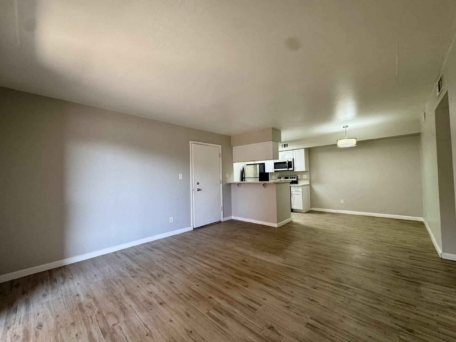 1b/1b in BILTMORE PROMENADE CONDOMINIUM property image