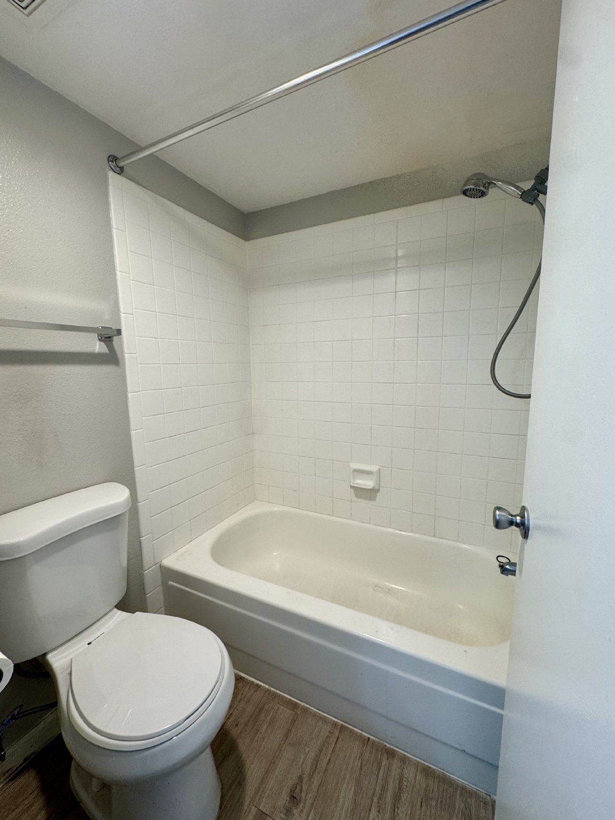 1b/1b in BILTMORE PROMENADE CONDOMINIUM property image
