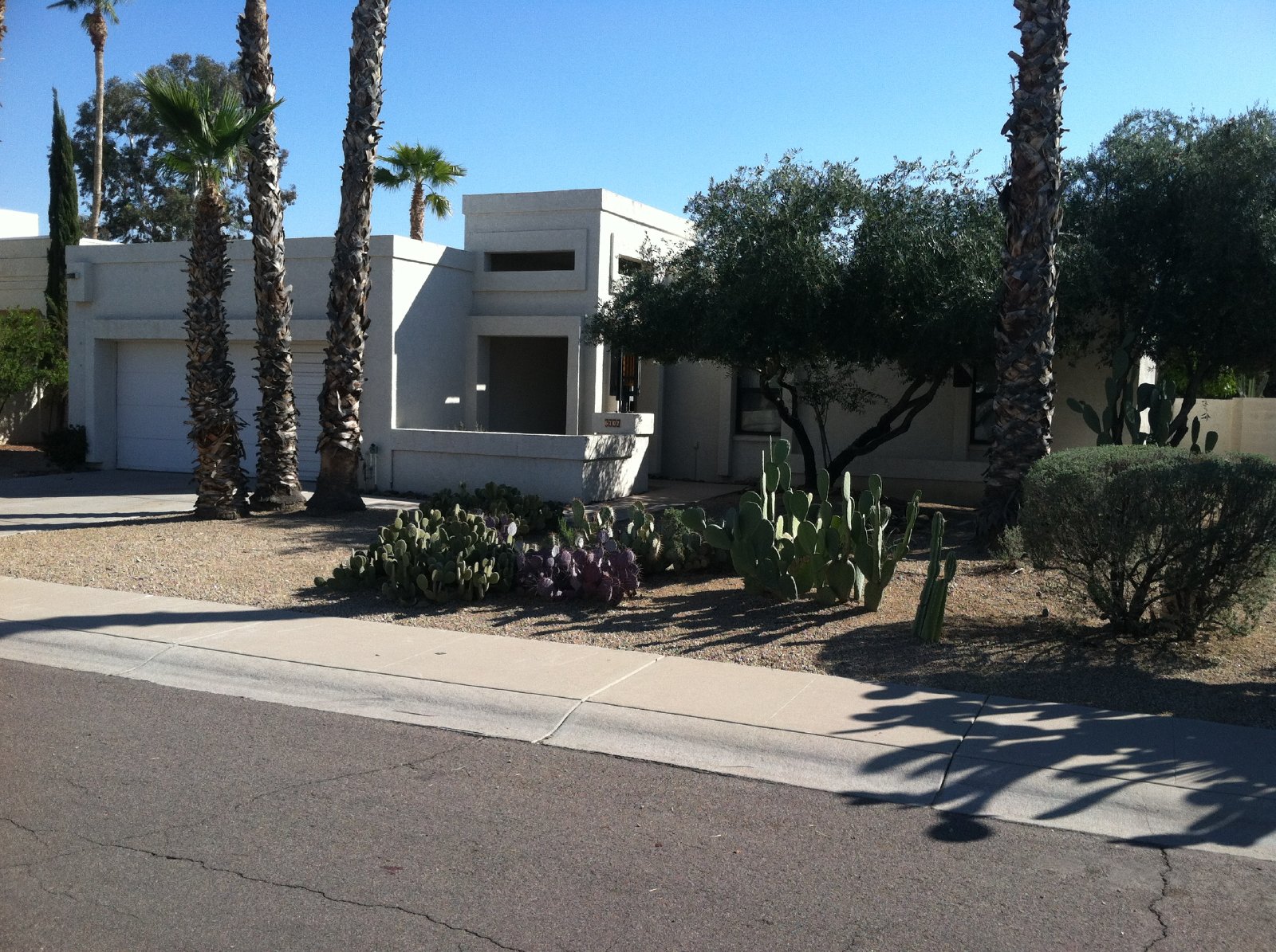 3 bedrooms / 2 bathrooms near Kierland Mall property image
