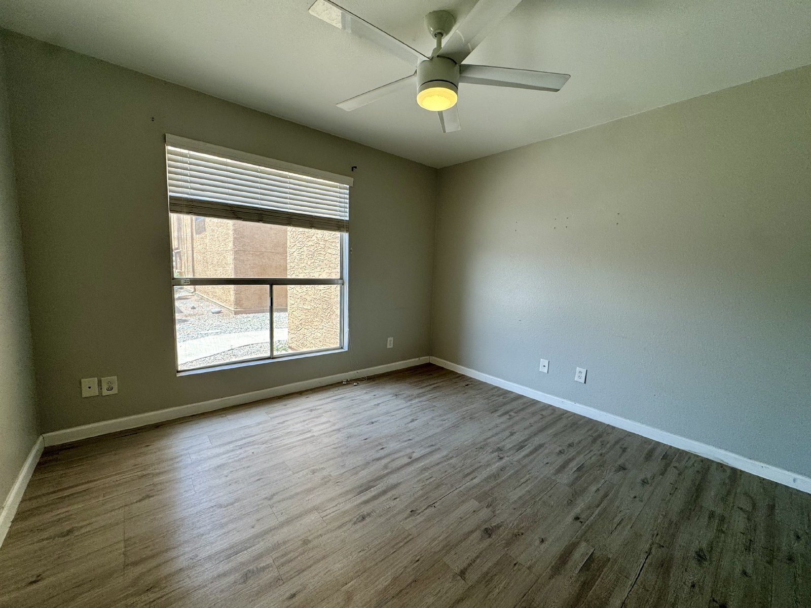 1b/1b in BILTMORE PROMENADE CONDOMINIUM property image
