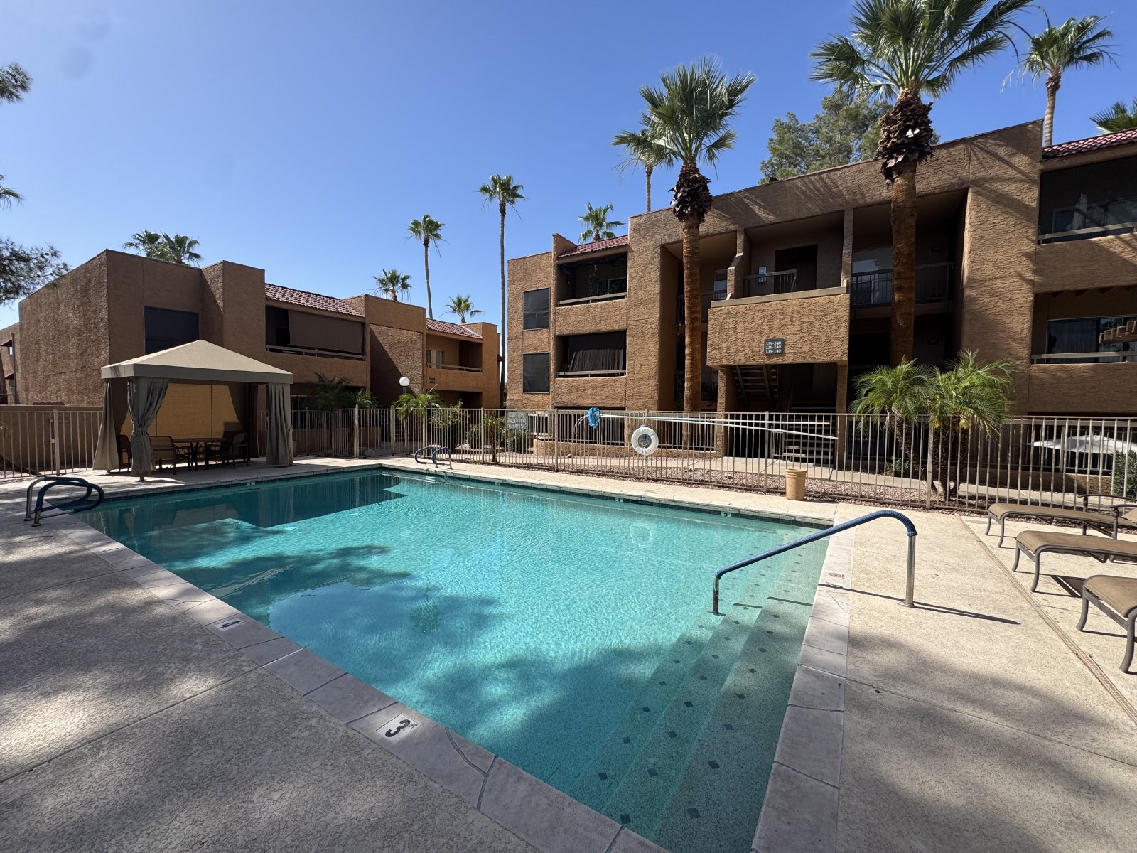 1b/1b in BILTMORE PROMENADE CONDOMINIUM property image