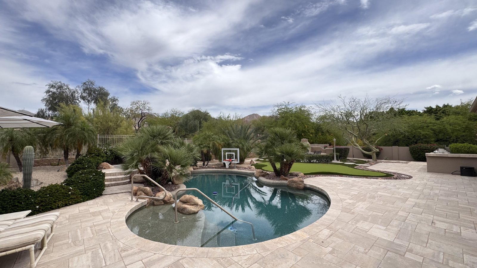 5/5 in Sabino Estates Gated Community property image