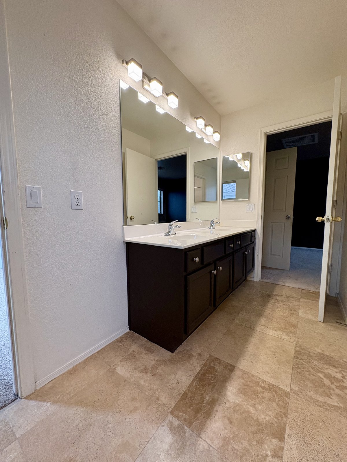 6788 W Aurora Dr property image