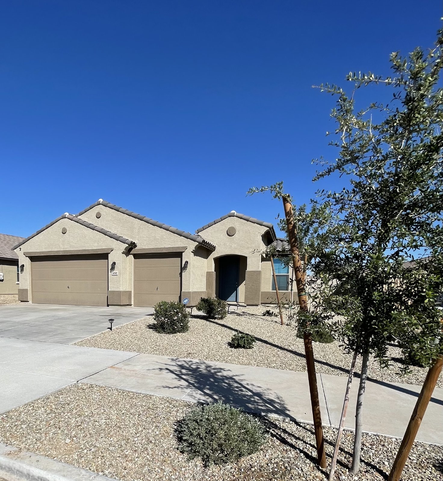 18582 W CARLOTA LN property image