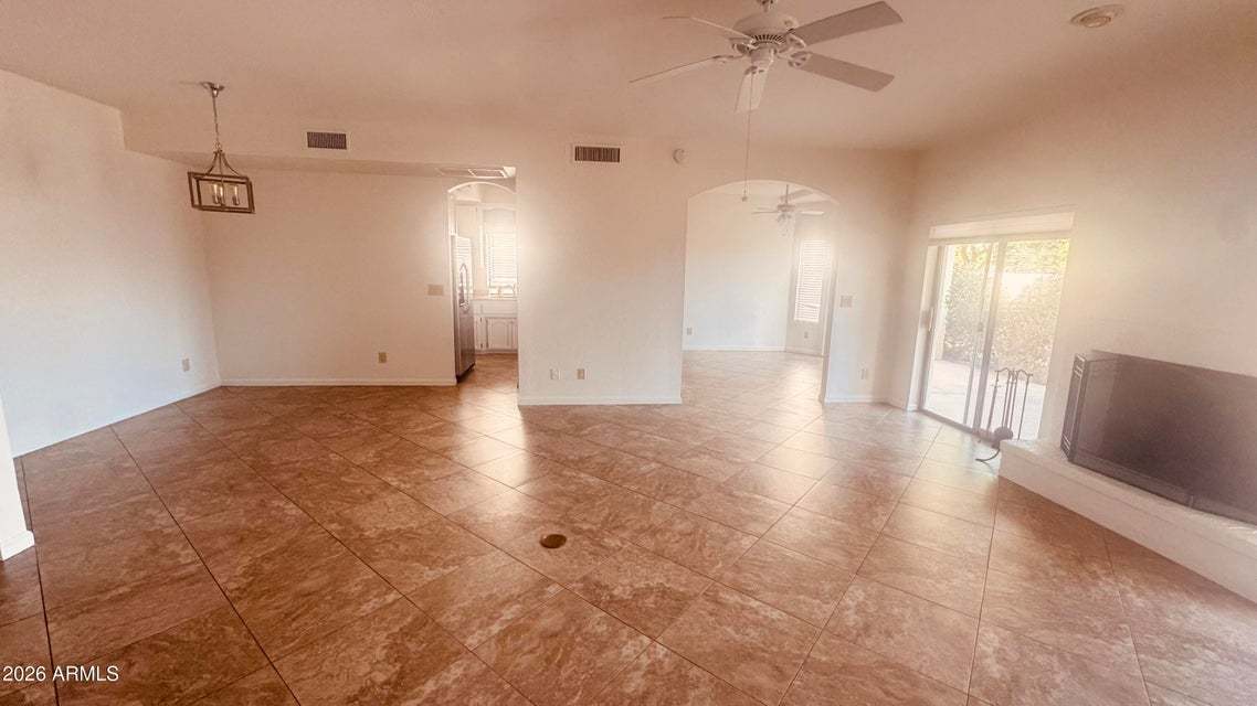 3 bedrooms / 2 bathrooms near Kierland Mall property image