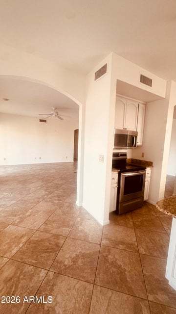 3 bedrooms / 2 bathrooms near Kierland Mall property image
