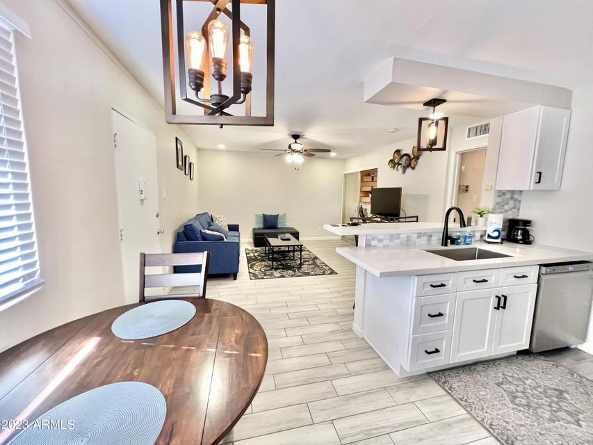 Fully Furnished 1b/1b apartment in Old Town Scottsdale property image