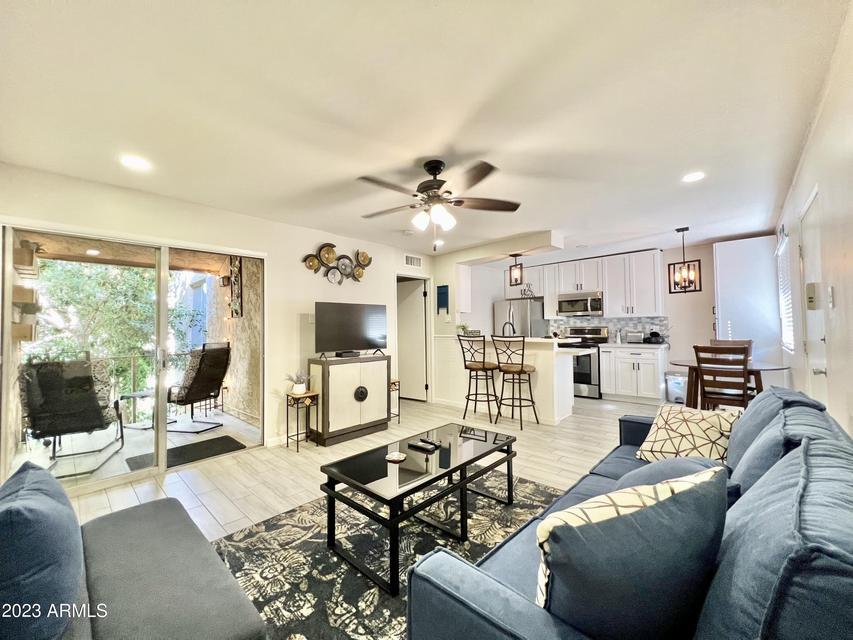 Fully Furnished 1b/1b apartment in Old Town Scottsdale property image