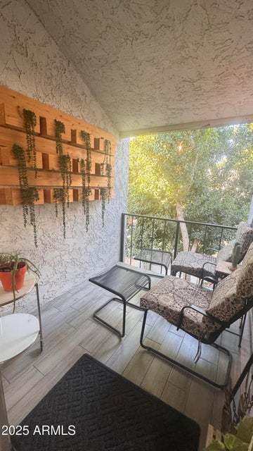 Fully Furnished 1b/1b apartment in Old Town Scottsdale property image