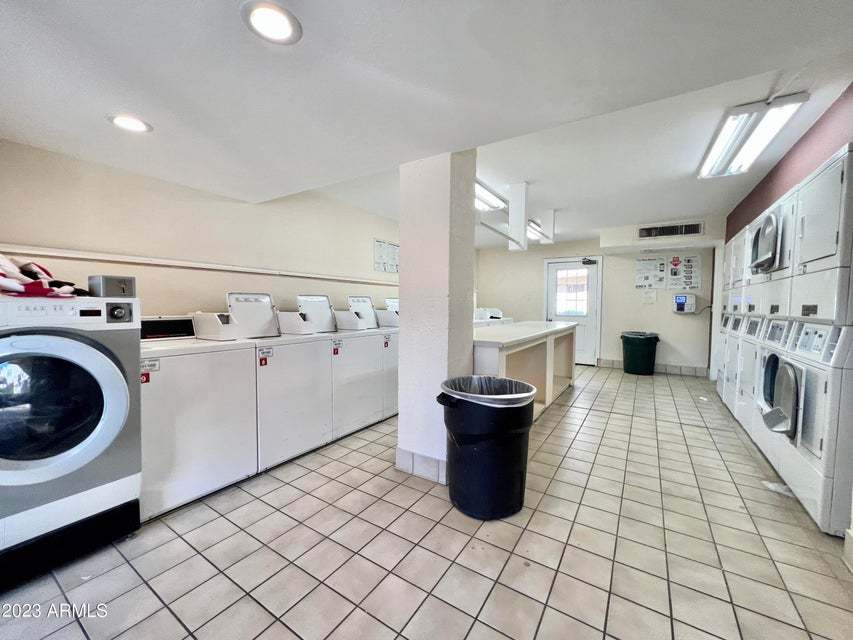 Fully Furnished 1b/1b apartment in Old Town Scottsdale property image