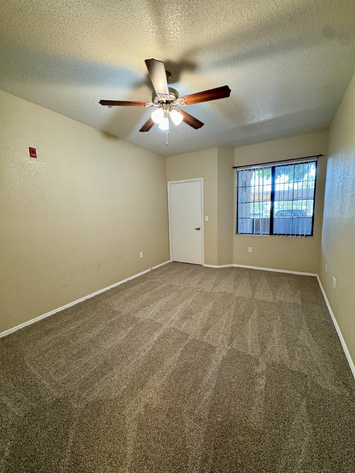 1 Bedroom with Resort Style Living! property image