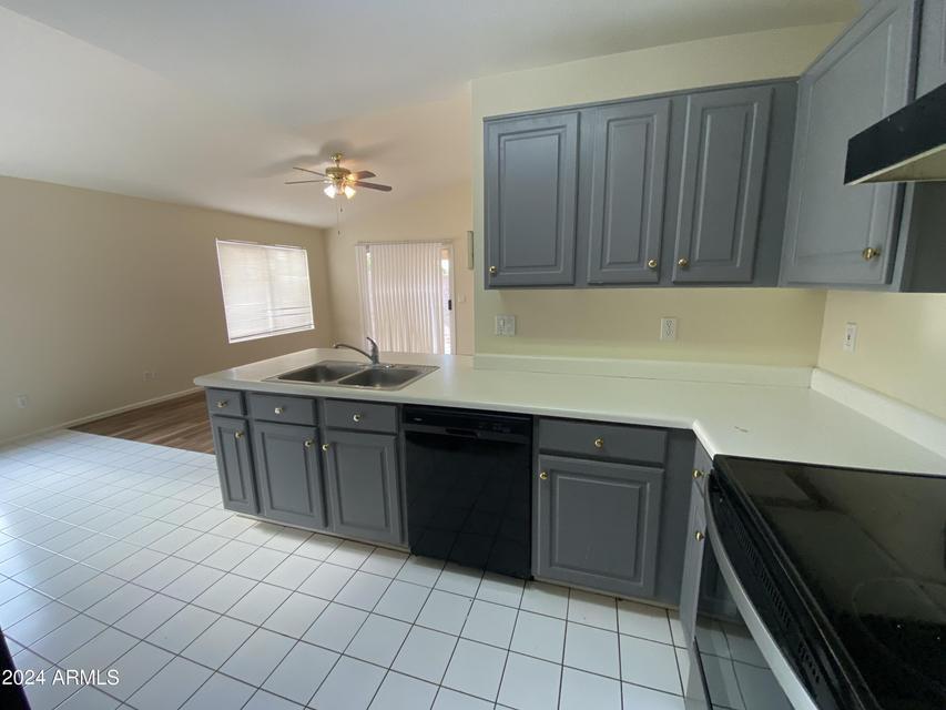 10849 West Monterosa St property image
