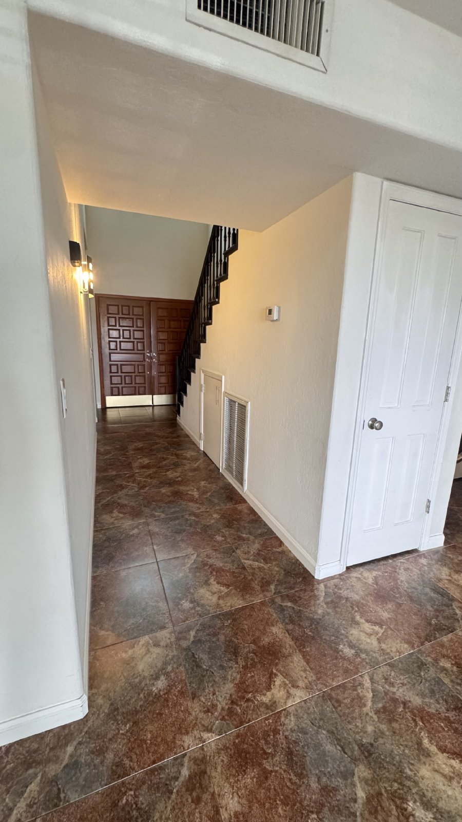 2b + 2.5 b + Huge Loft in Fountain Hills property image