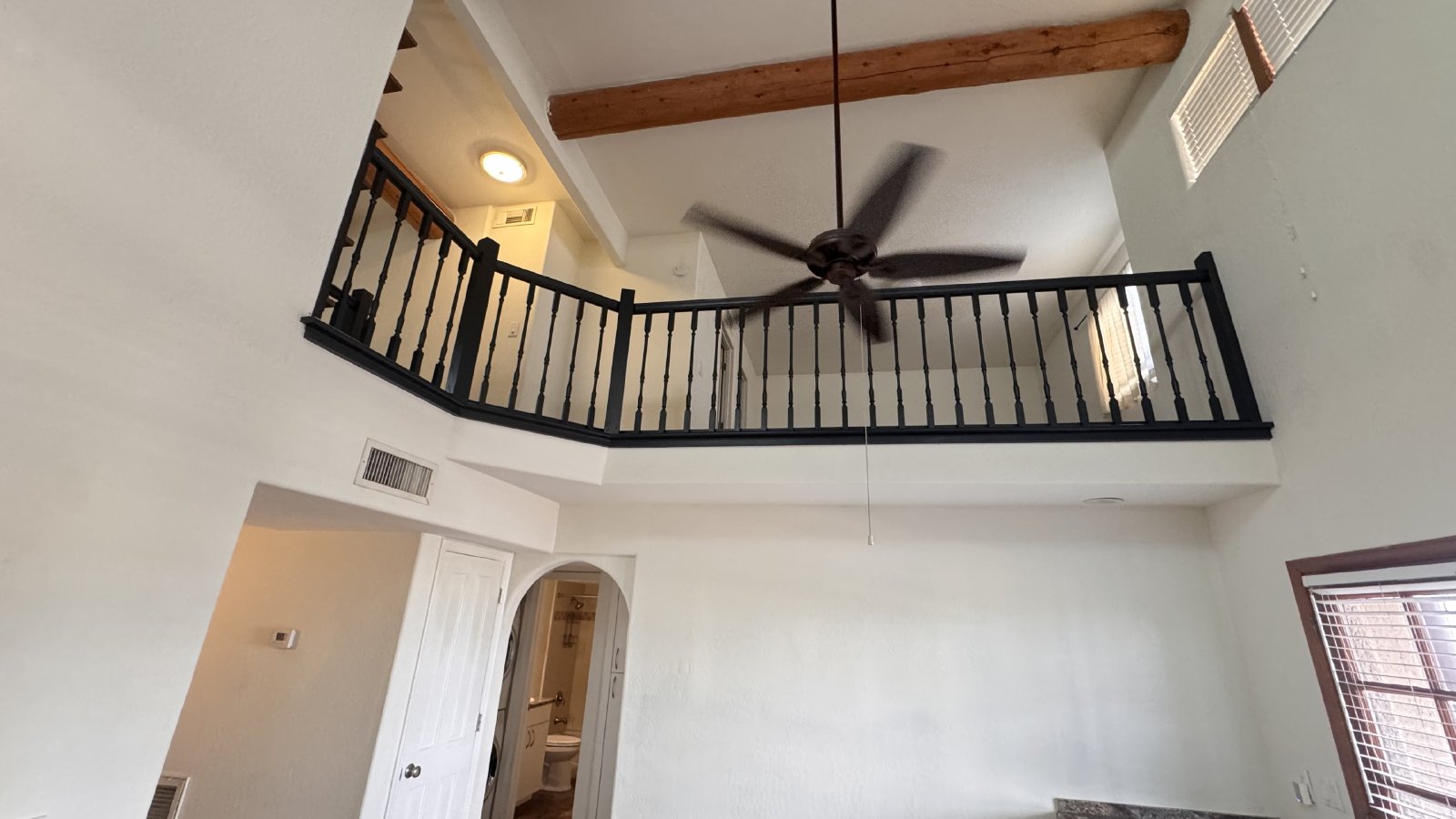 2b + 2.5 b + Huge Loft in Fountain Hills property image
