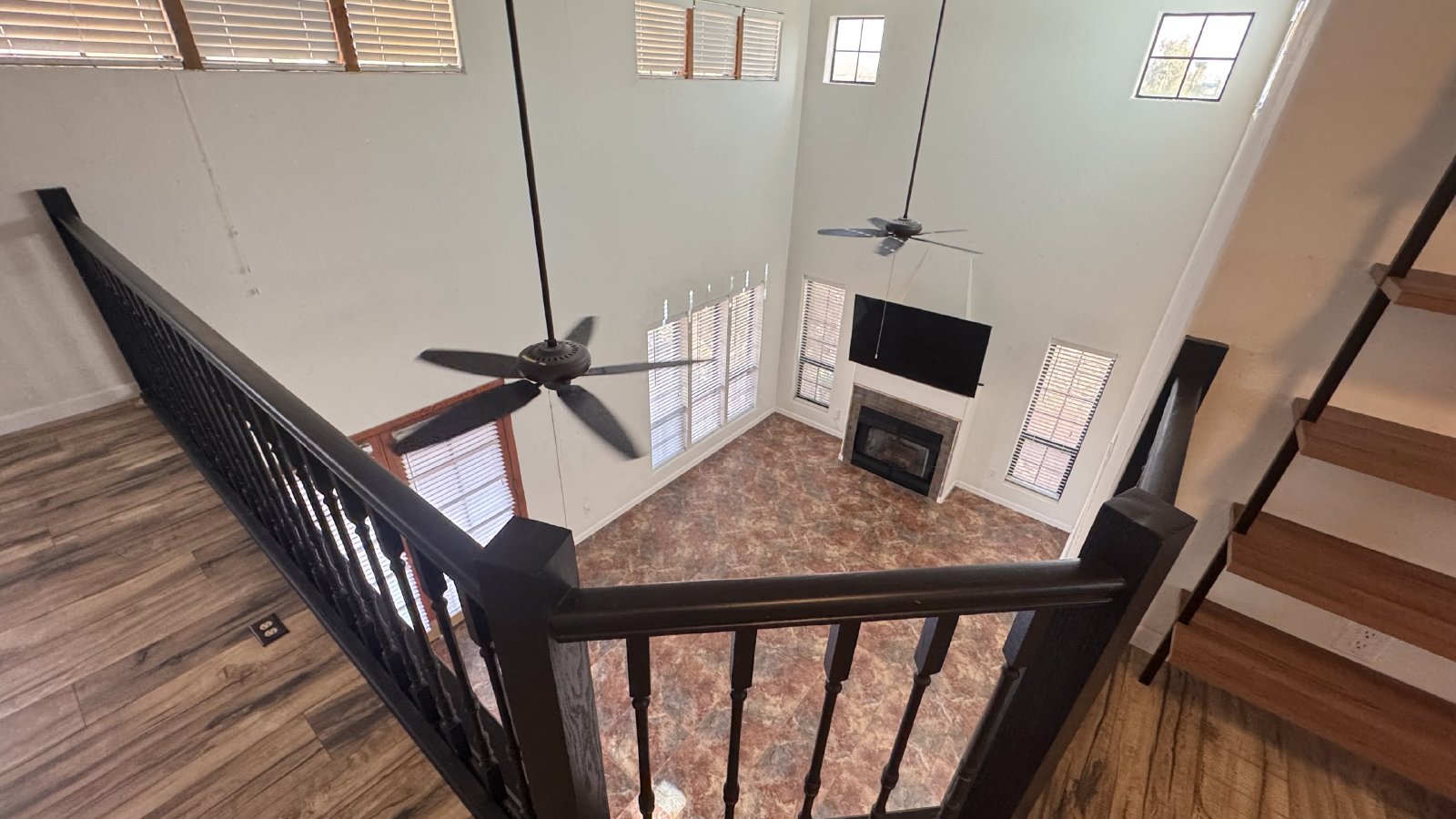 2b + 2.5 b + Huge Loft in Fountain Hills property image