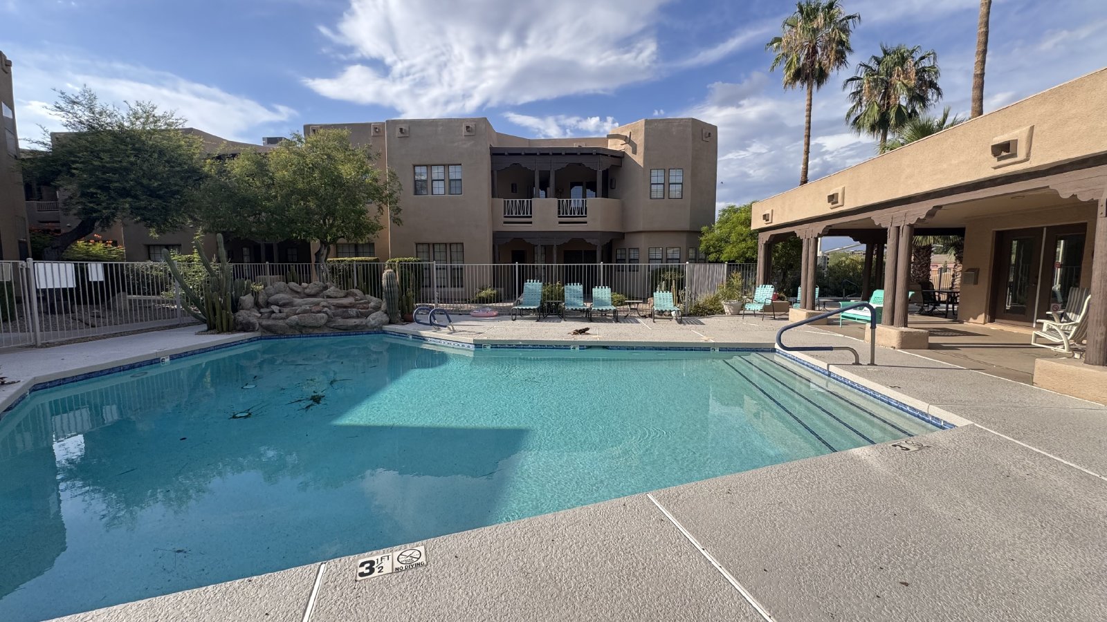 2b + 2.5 b + Huge Loft in Fountain Hills property image