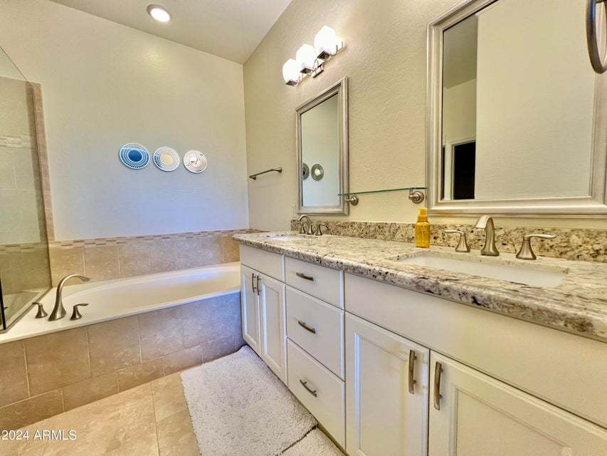 3b/2b in Tesoro Gated Community property image
