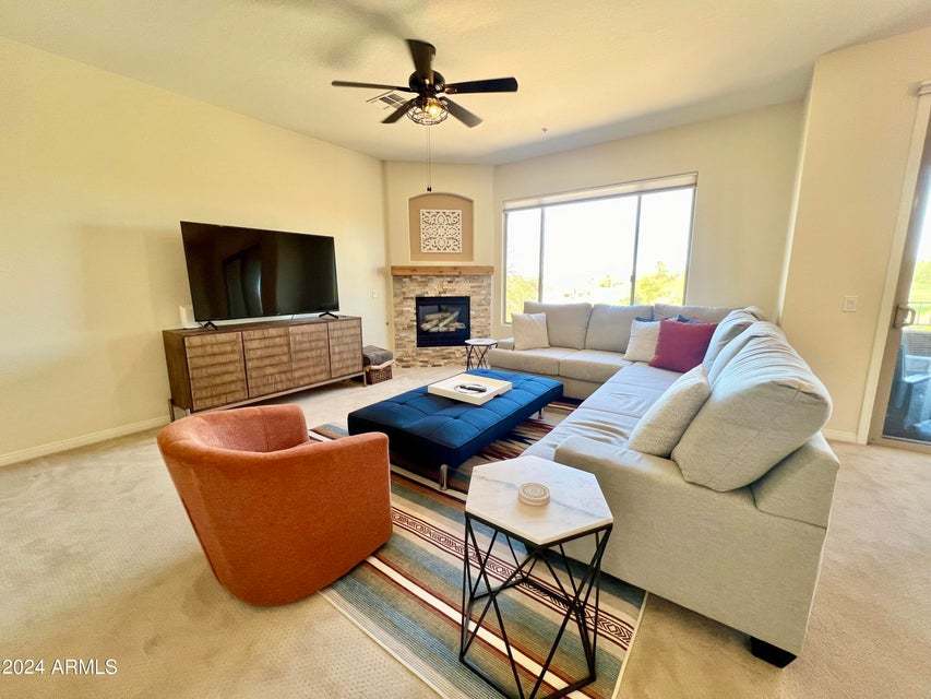 3b/2b in Tesoro Gated Community property image