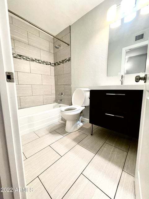 4 bedrooms with huge backyard! property image