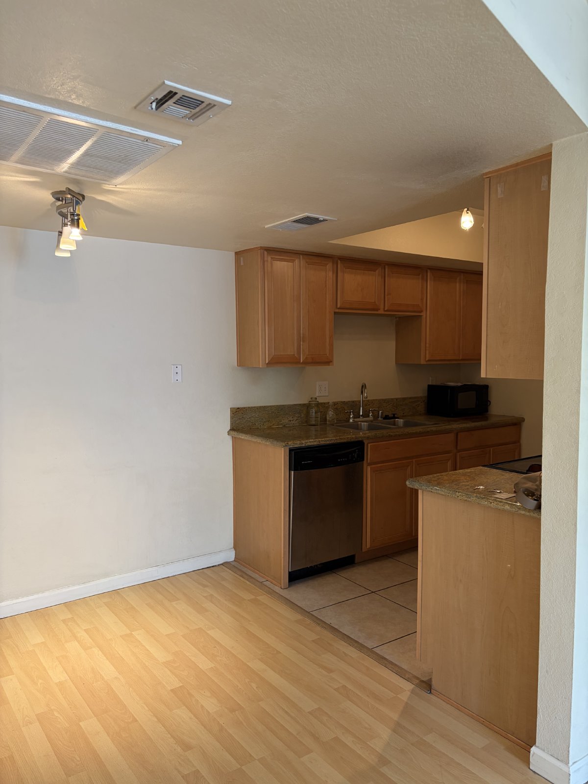 740 property image