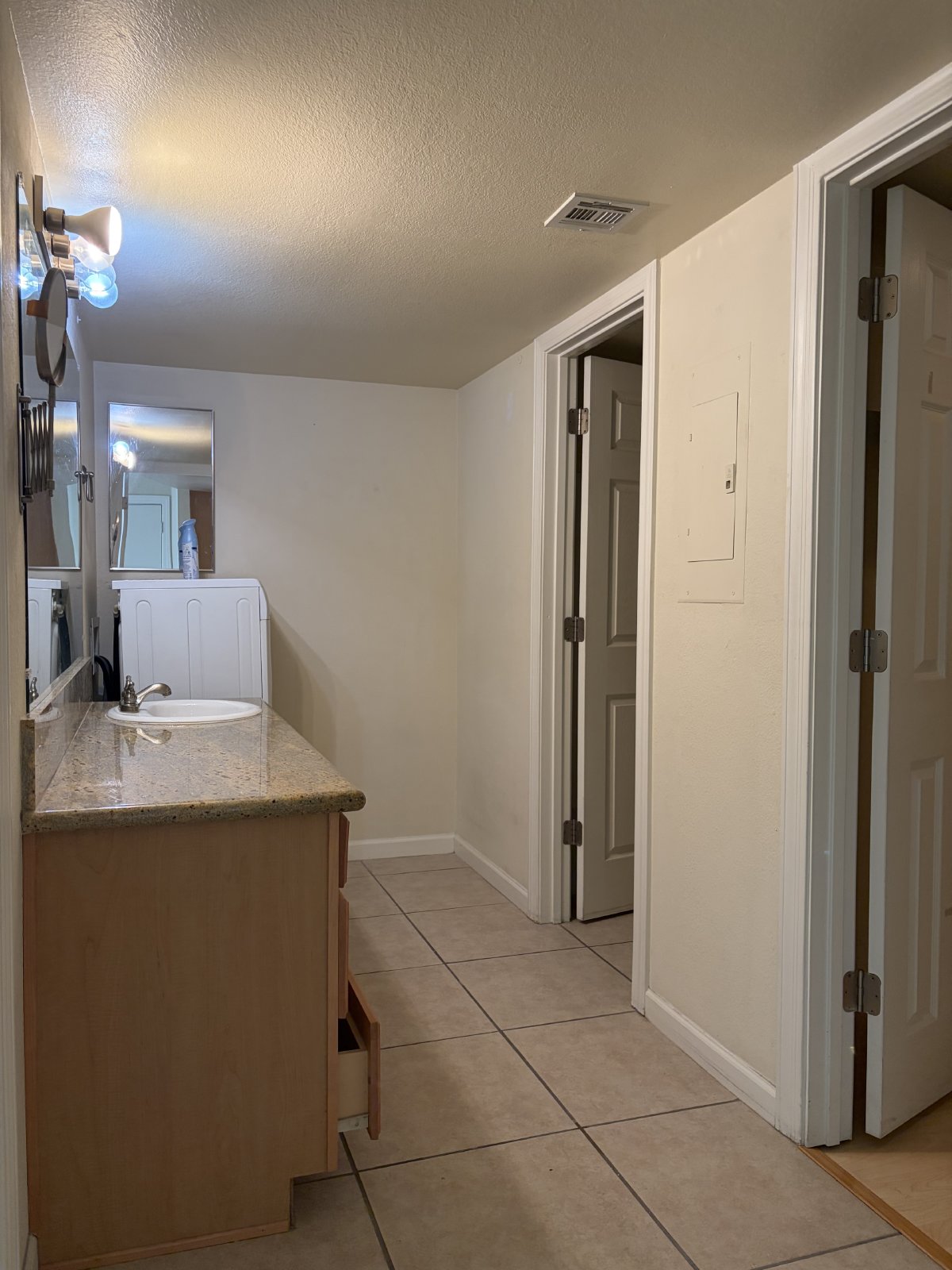 740 property image