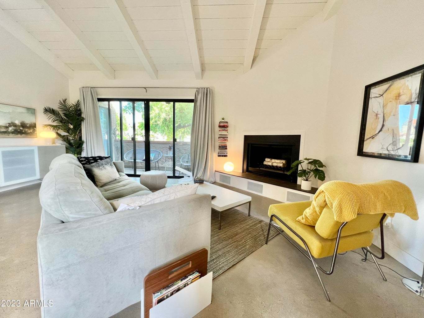 Furnished 2b/2b with 2 car garage in North Scottsdale! property image