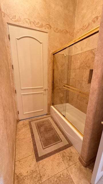 Fully Furnished 5 bedrooms / 5 bathrooms! property image