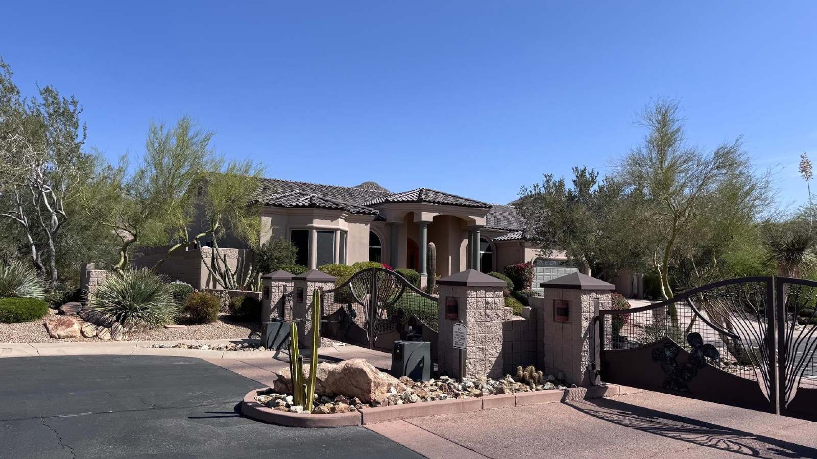 Fully Furnished 5 bedrooms / 5 bathrooms! property image