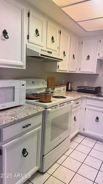 Furnished Rental in OLD TOWN! property image