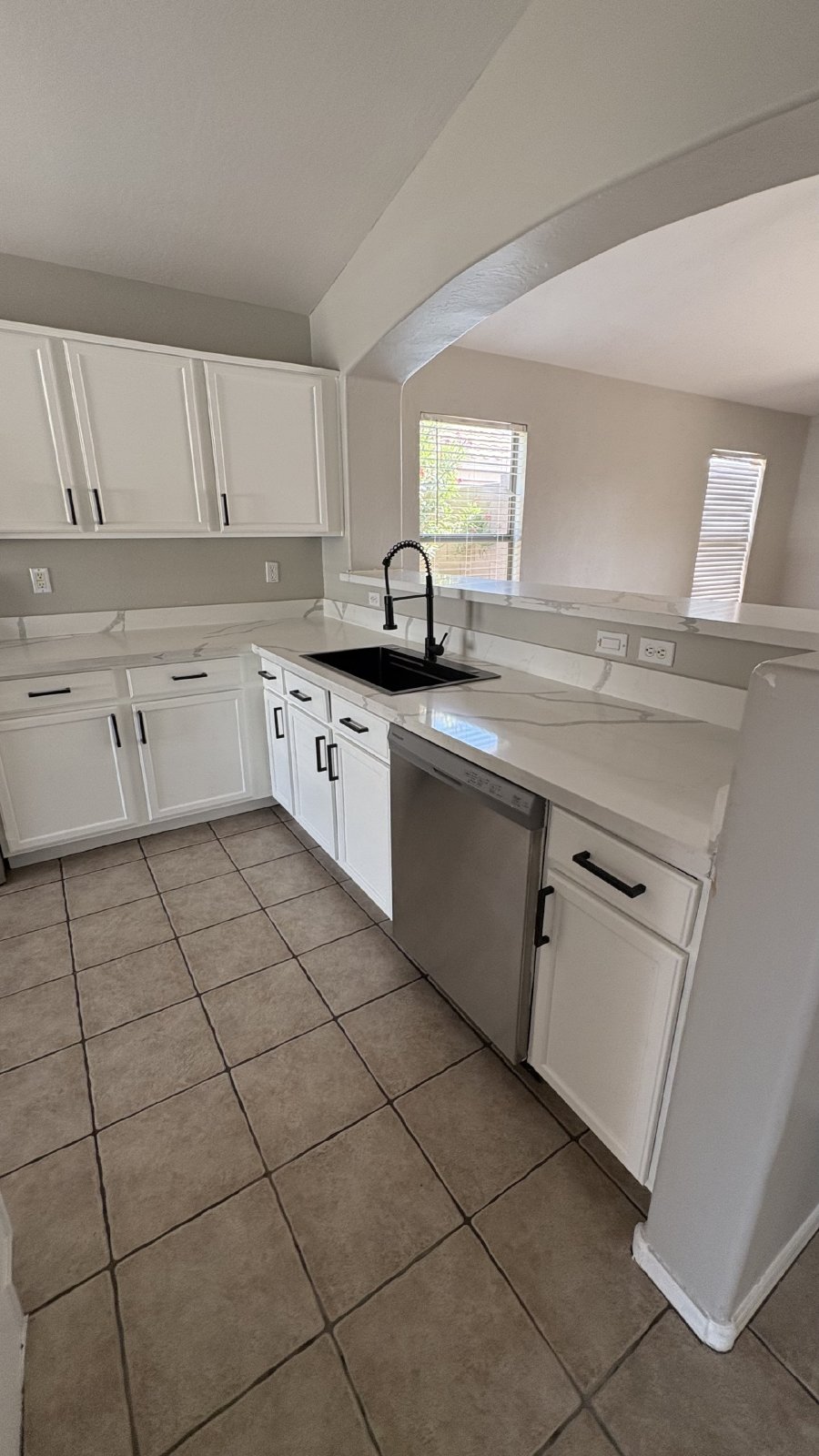 Goodyear rental property image