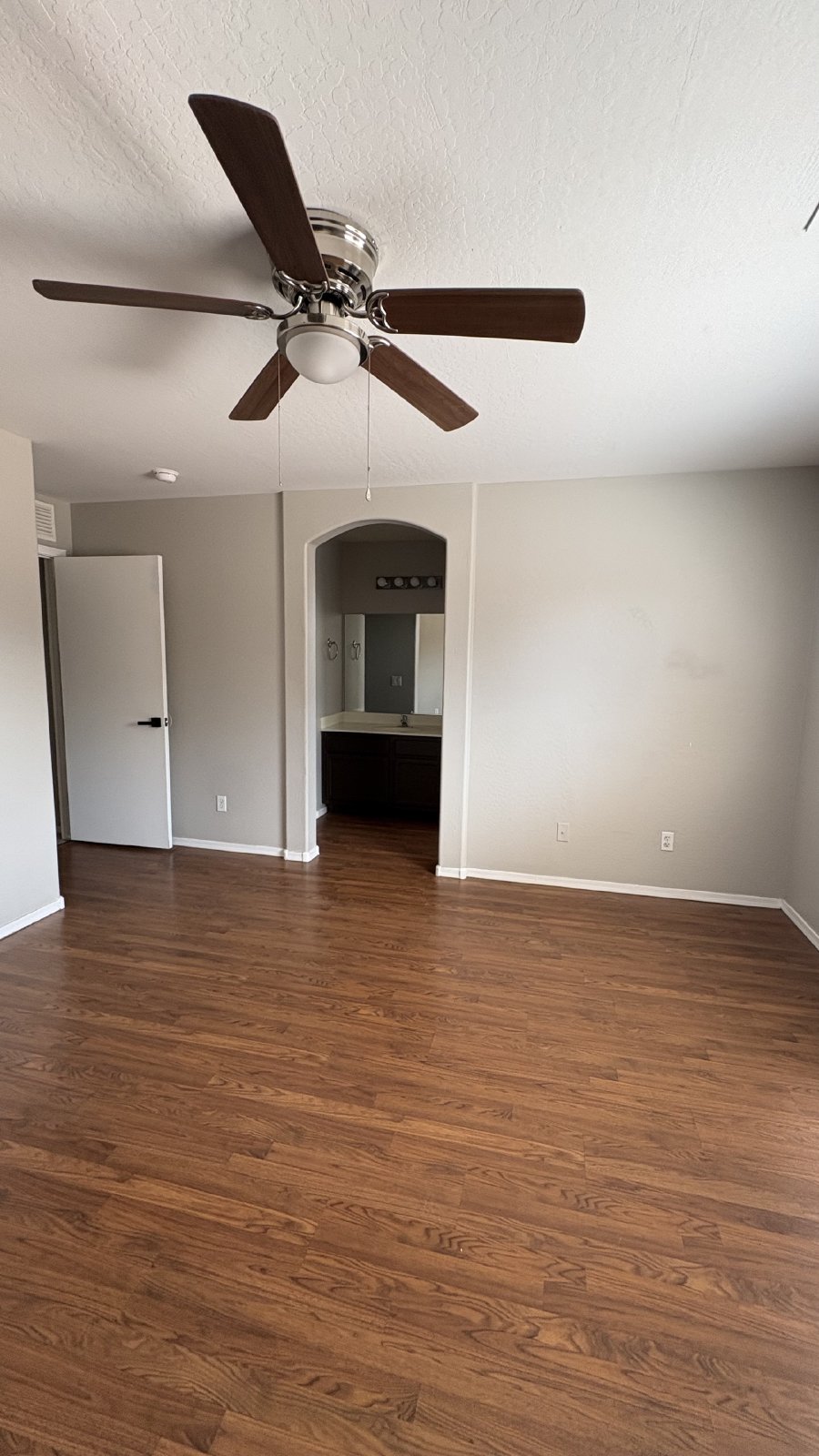 Goodyear rental property image