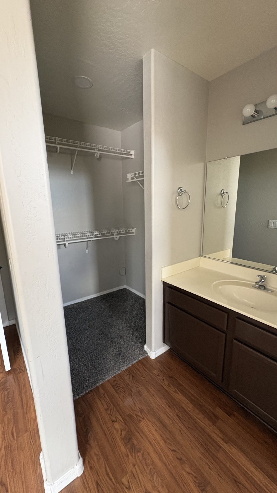 Goodyear rental property image
