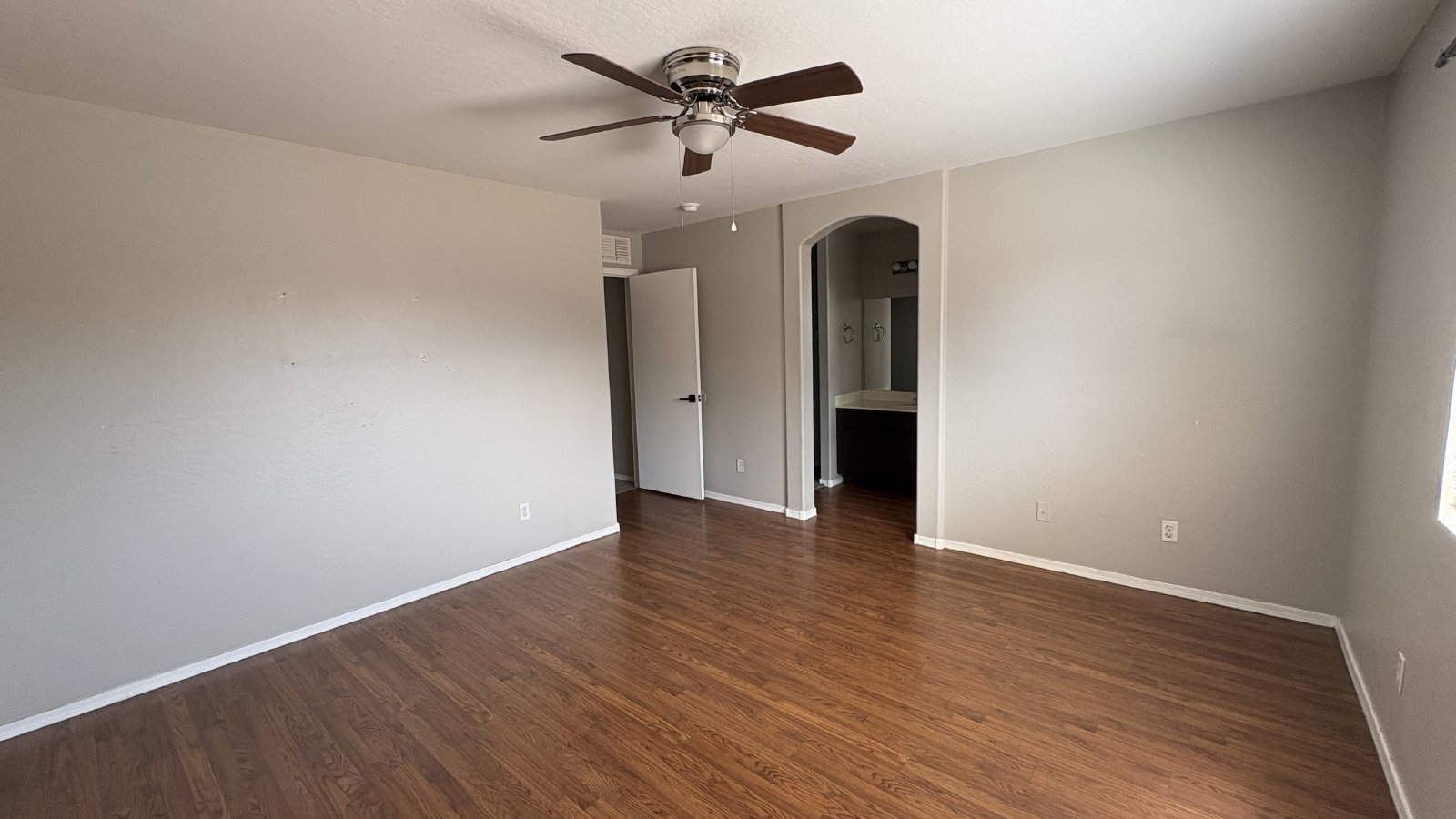 Goodyear rental property image