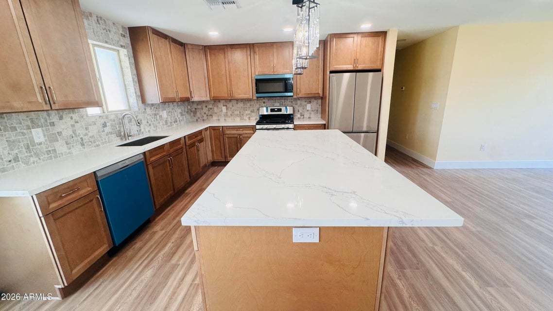 3 bed / 2 bath with bid backyard property image