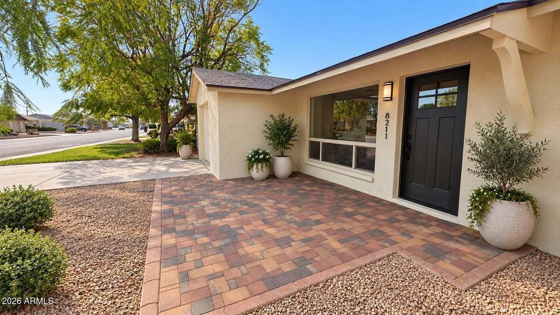 3 bed / 2 bath with bid backyard property image