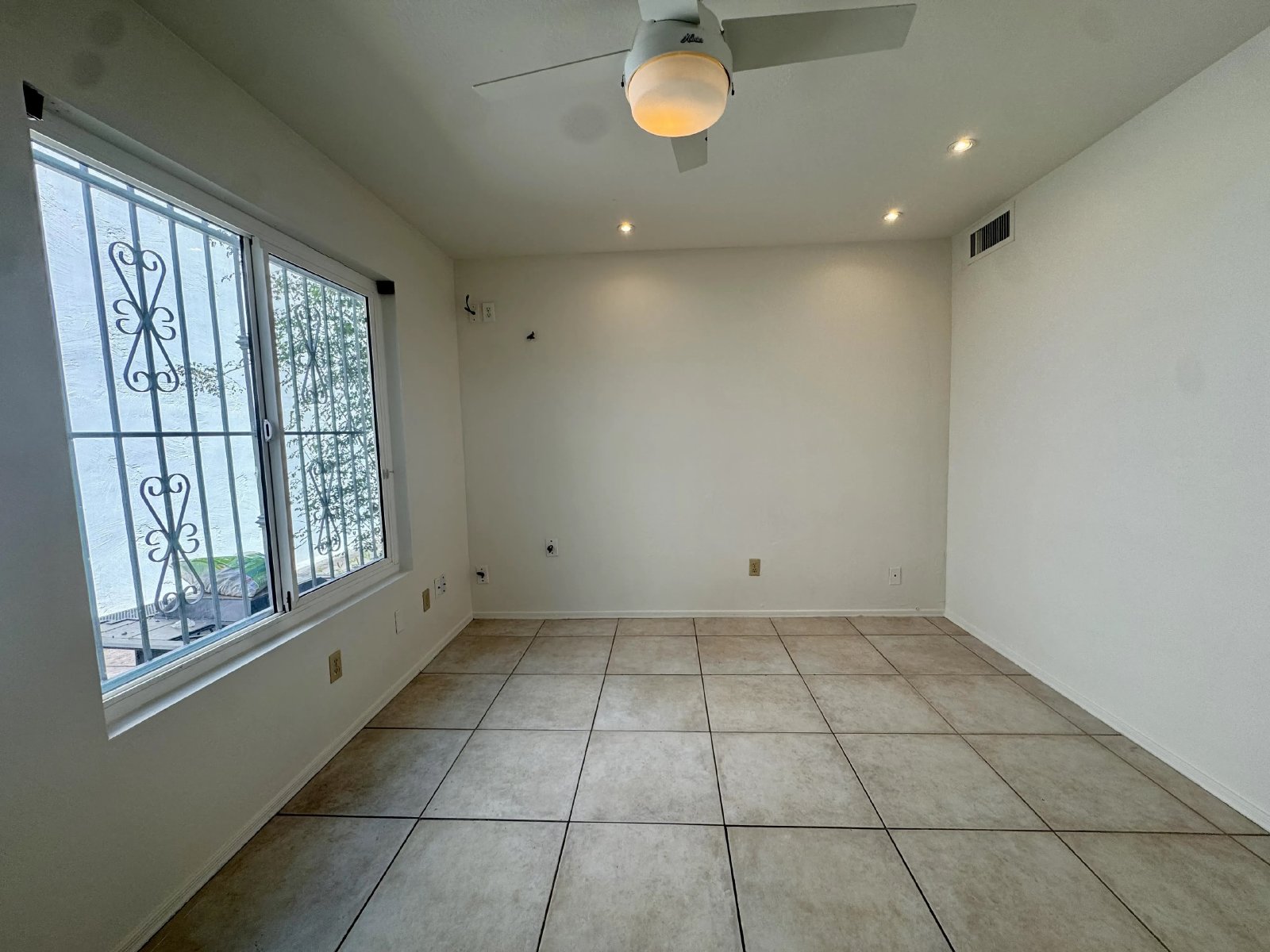 14222 N 23rd St property image