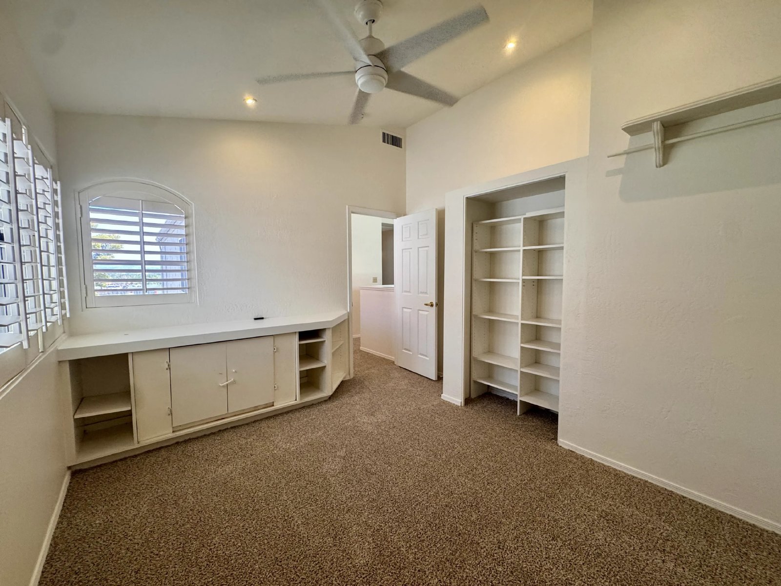 14222 N 23rd St property image