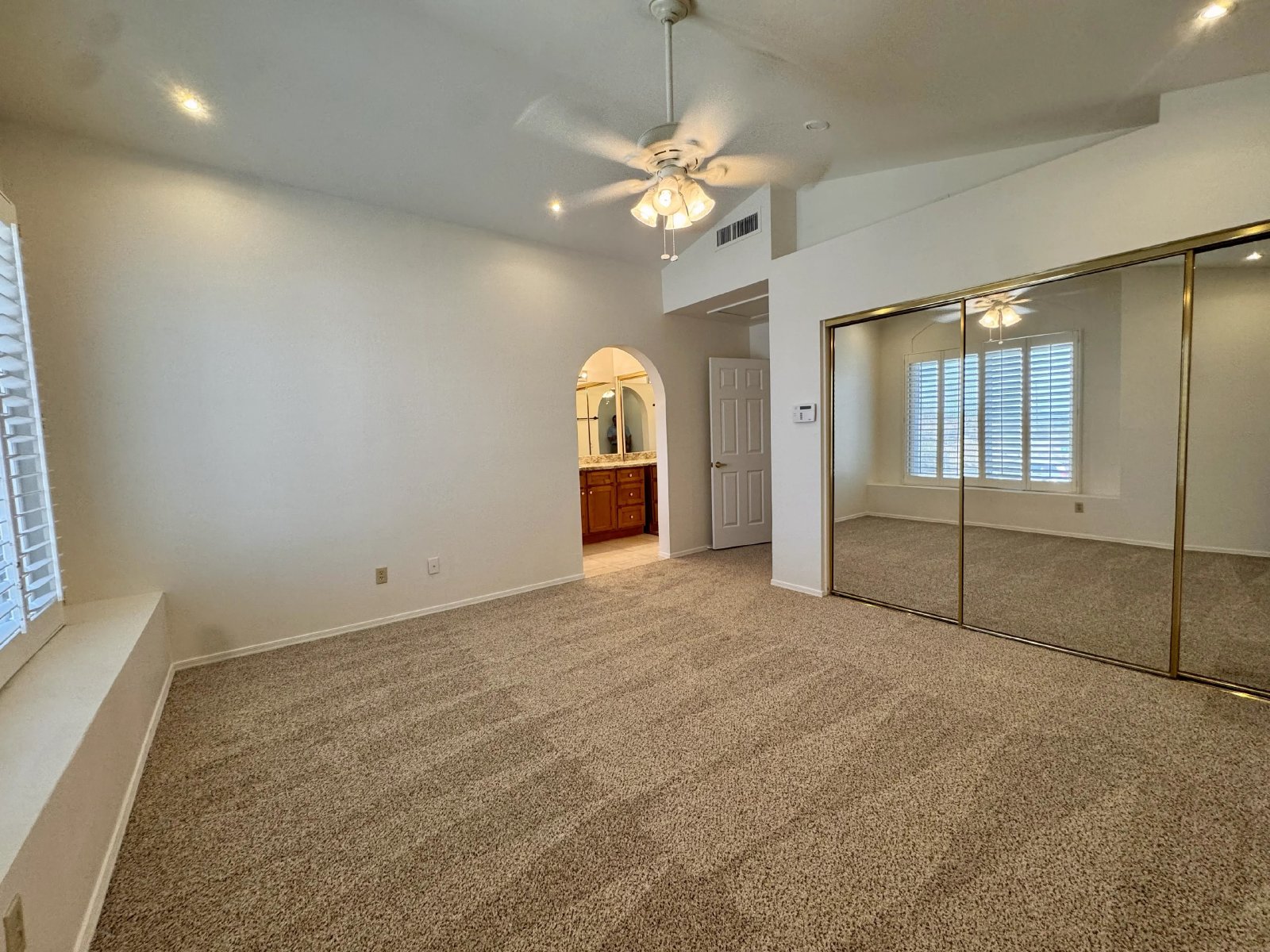 14222 N 23rd St property image