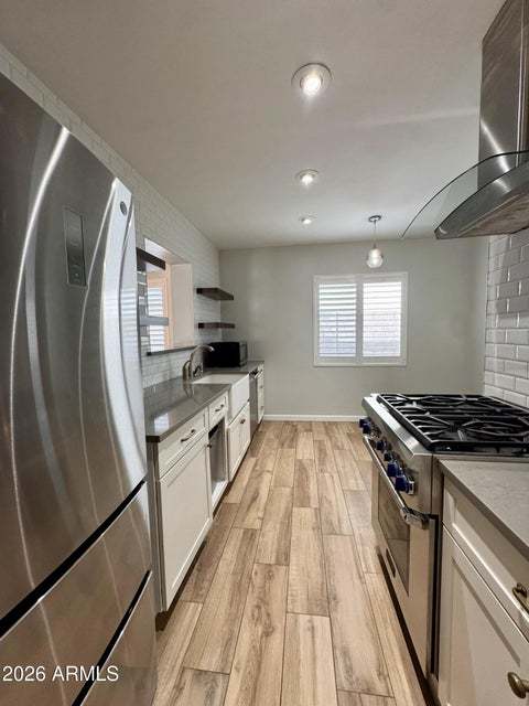 3 b + 1, 2 bathrooms in Arcadia! property image
