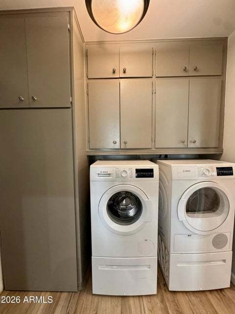 3 b + 1, 2 bathrooms in Arcadia! property image
