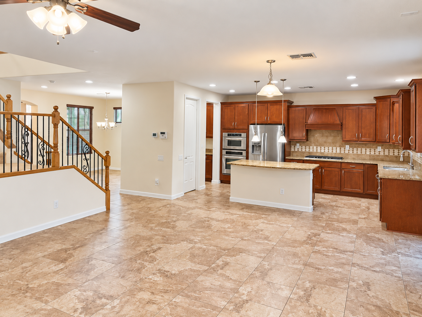 3bedrooms,3bathrooms,office,Loft in Desert Ridge! property image