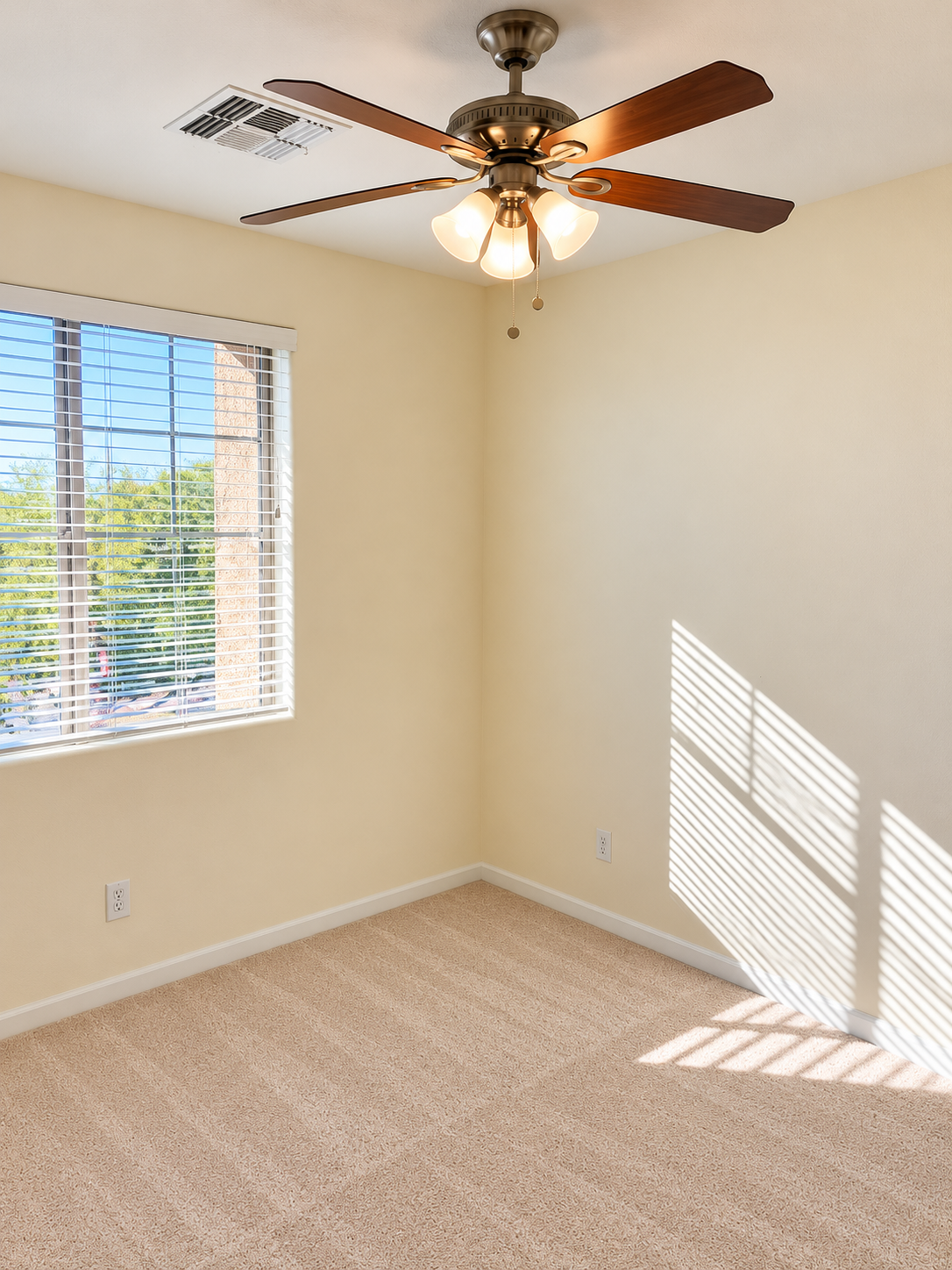3bedrooms,3bathrooms,office,Loft in Desert Ridge! property image