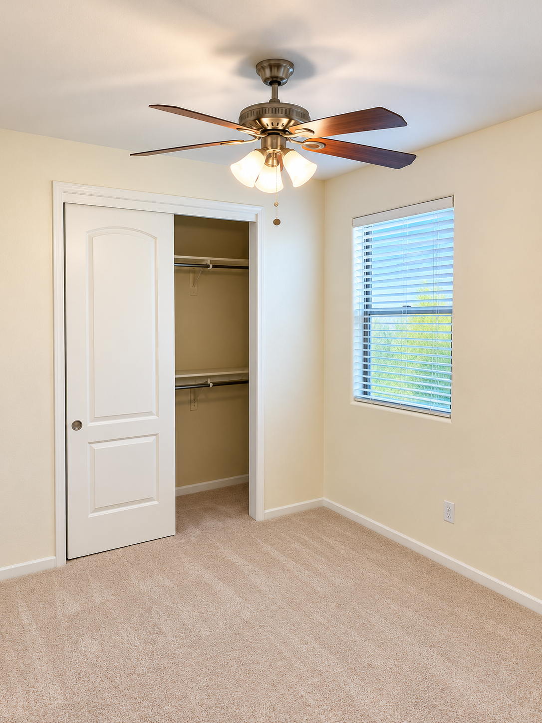 3bedrooms,3bathrooms,office,Loft in Desert Ridge! property image
