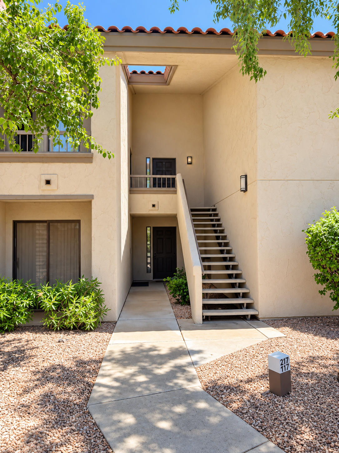 2 bedrooms / 2 bathrooms in North Scottsdale property image