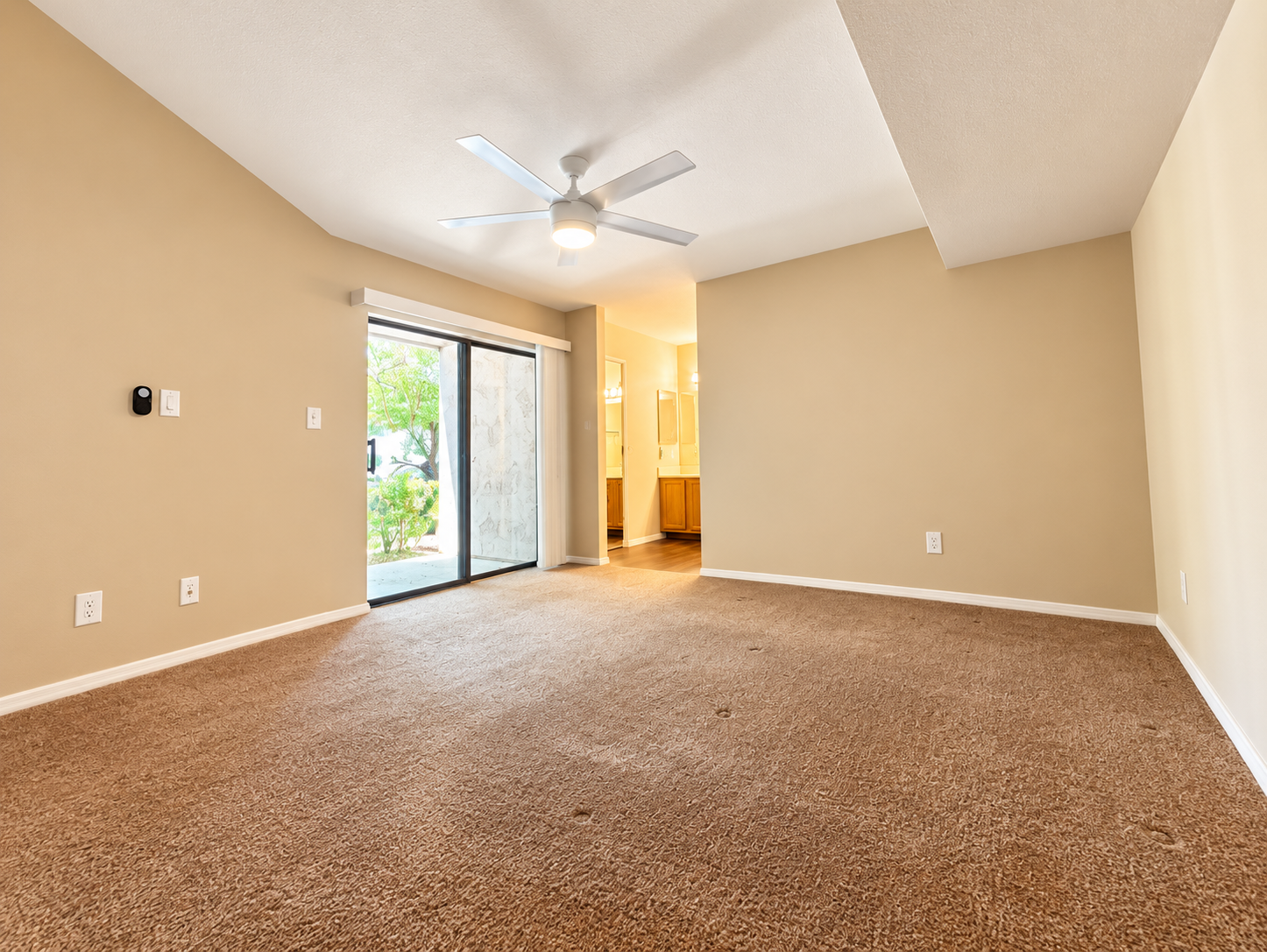 2 bedrooms / 2 bathrooms in North Scottsdale property image