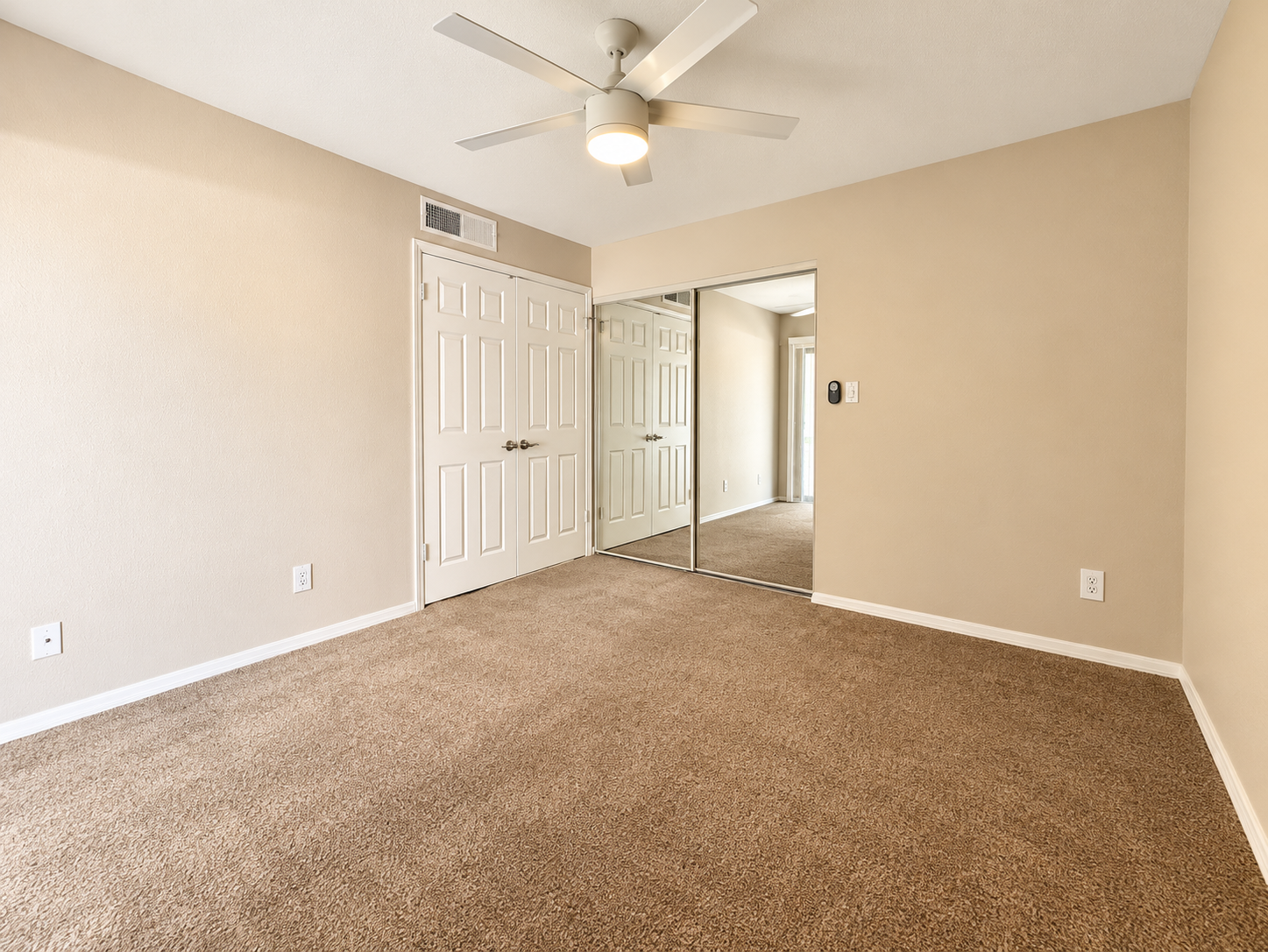 2 bedrooms / 2 bathrooms in North Scottsdale property image