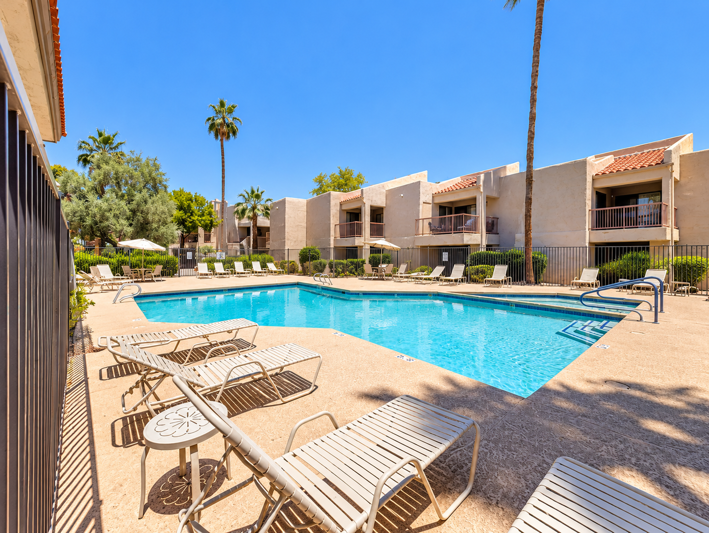 2 bedrooms / 2 bathrooms in North Scottsdale property image