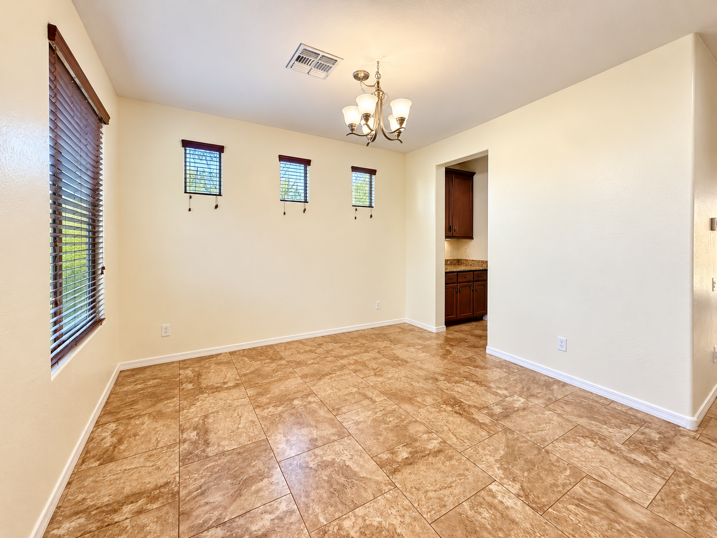 3bedrooms,3bathrooms,office,Loft in Desert Ridge! property image