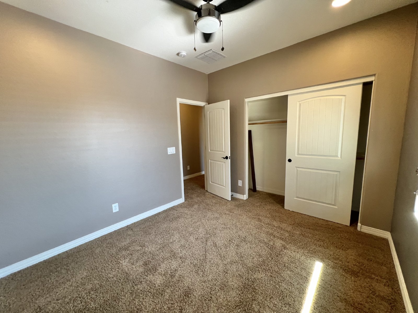 3886 E Rawhide St property image